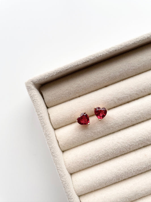 Red stone heart stud earrings