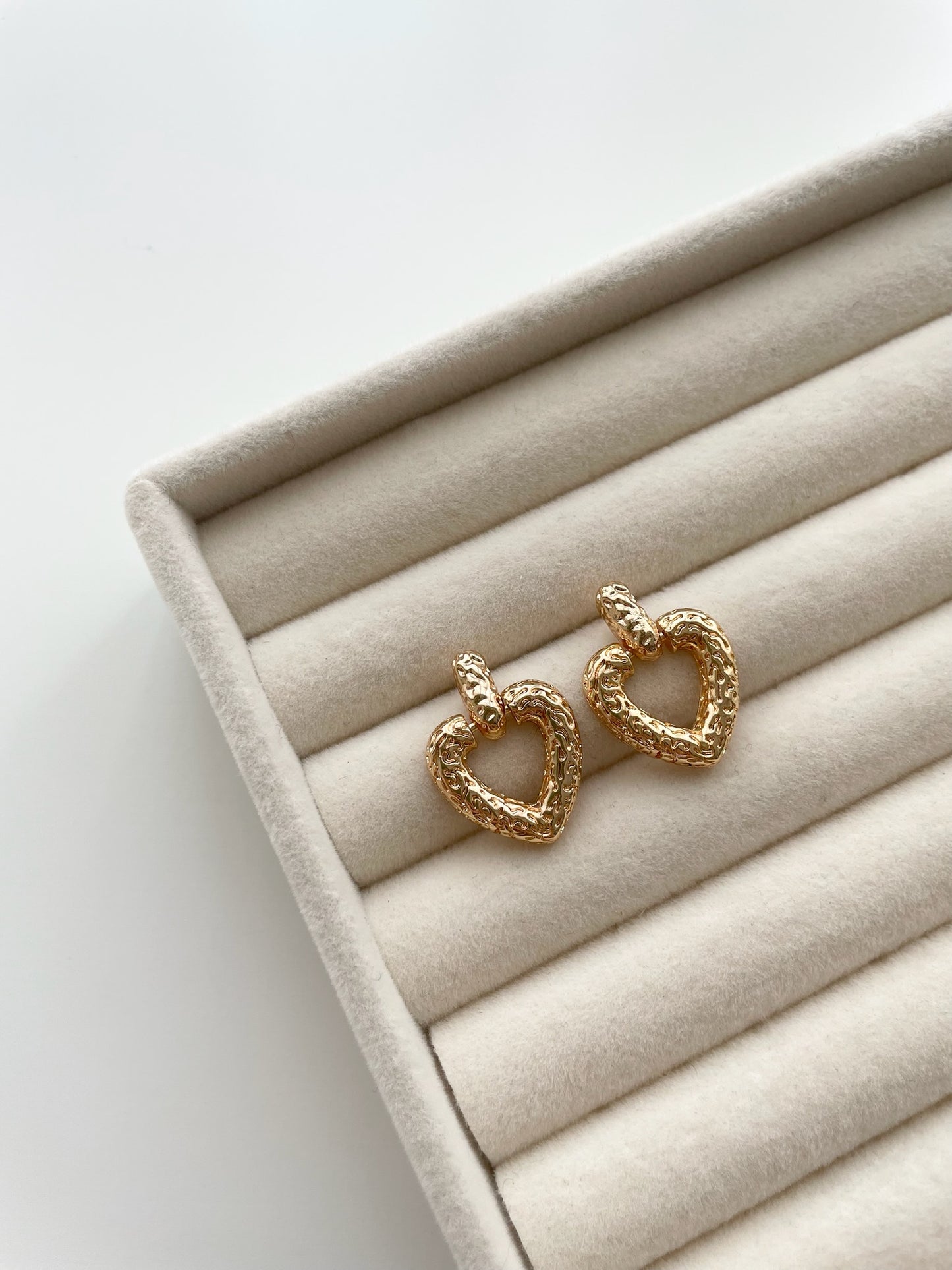 Cora gold earrings