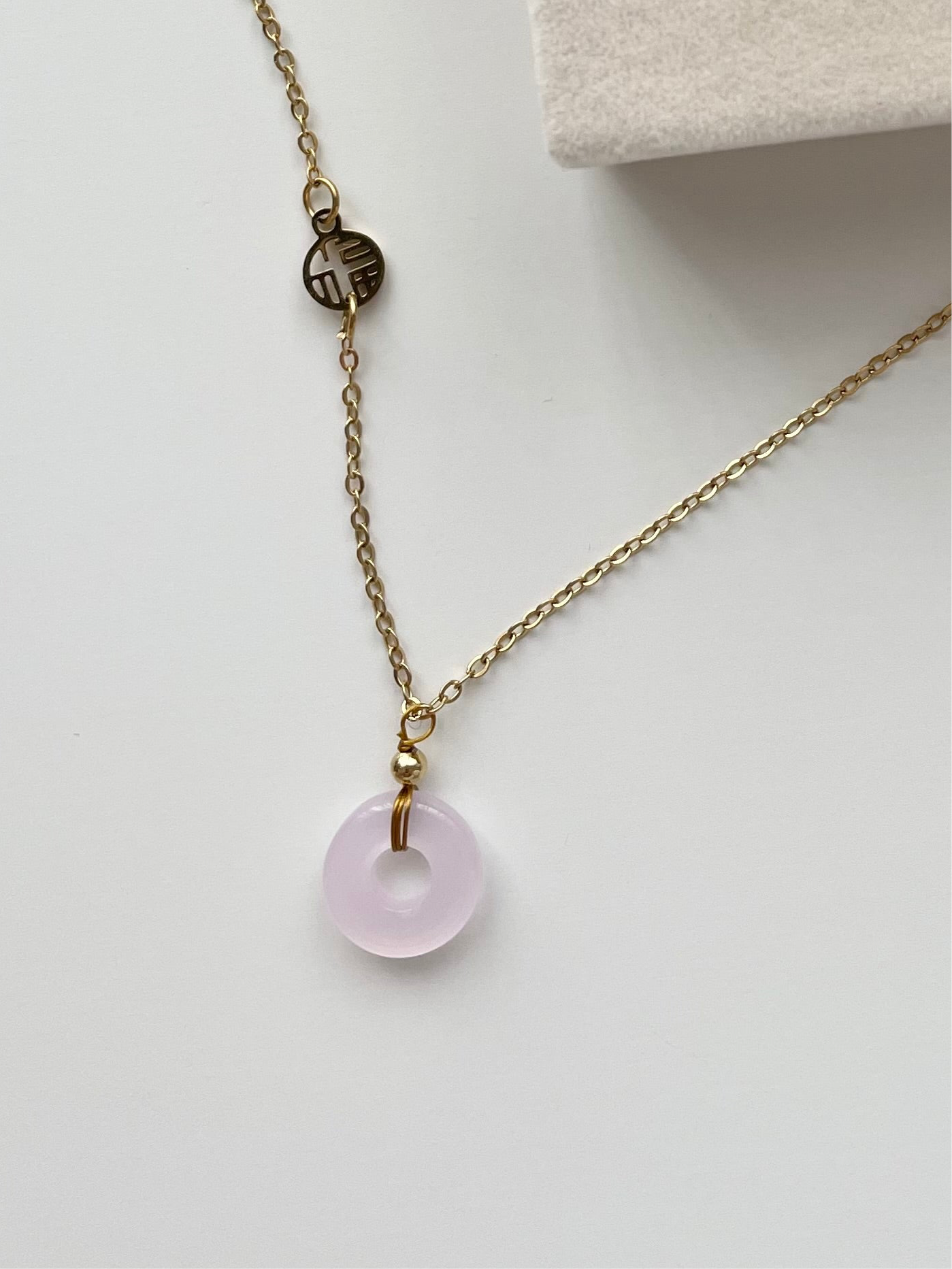 gn802 Pink jade necklace