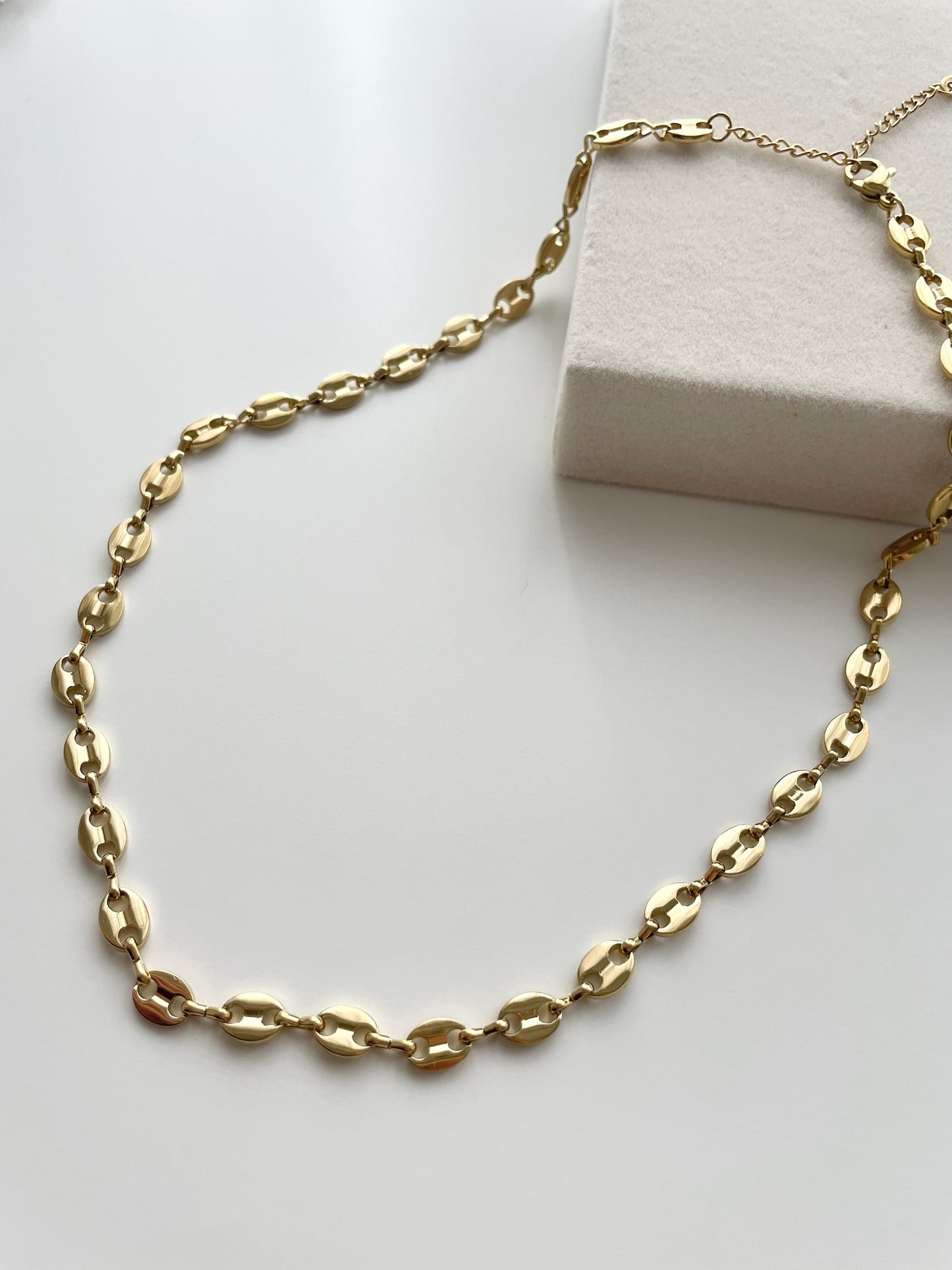 Yna gold necklace