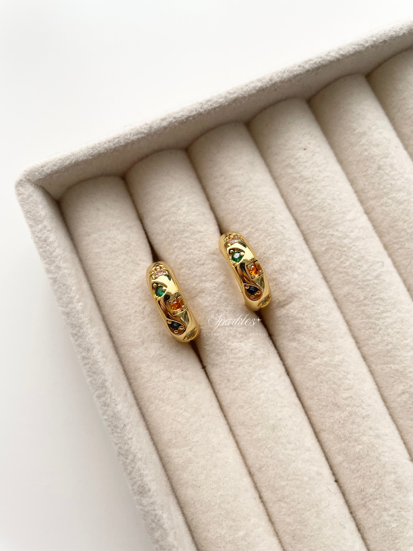 ge1518 Gold Hoop Earrings