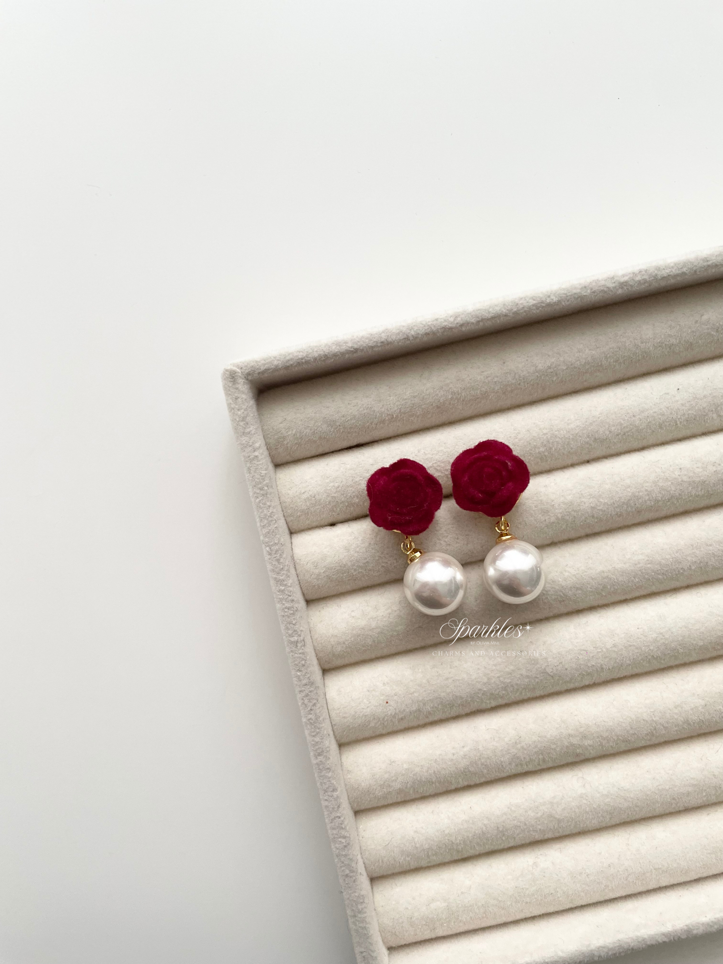 ge1520 Rose w/ Pearl Earrings