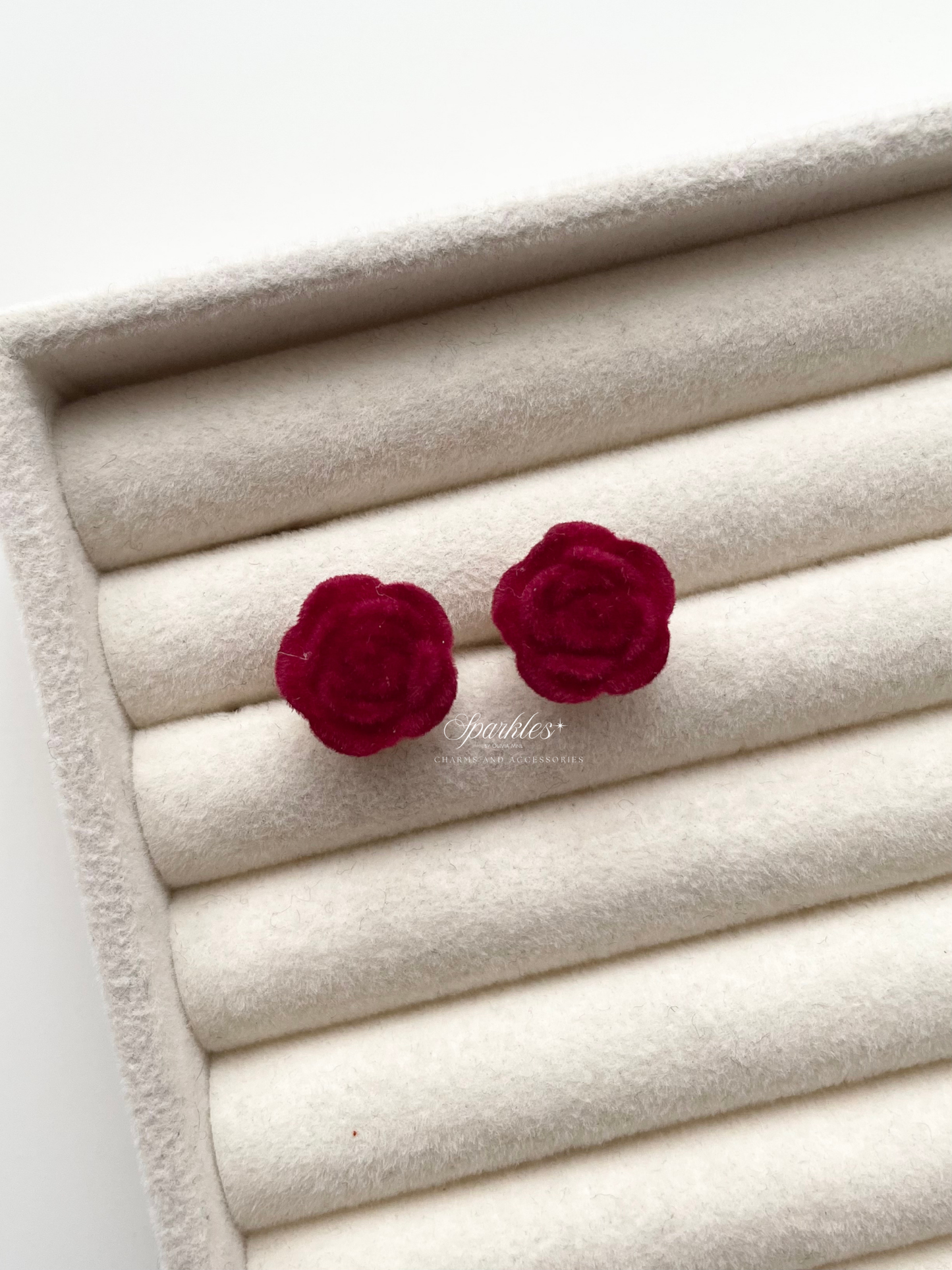 ge1521 Rose Earrings