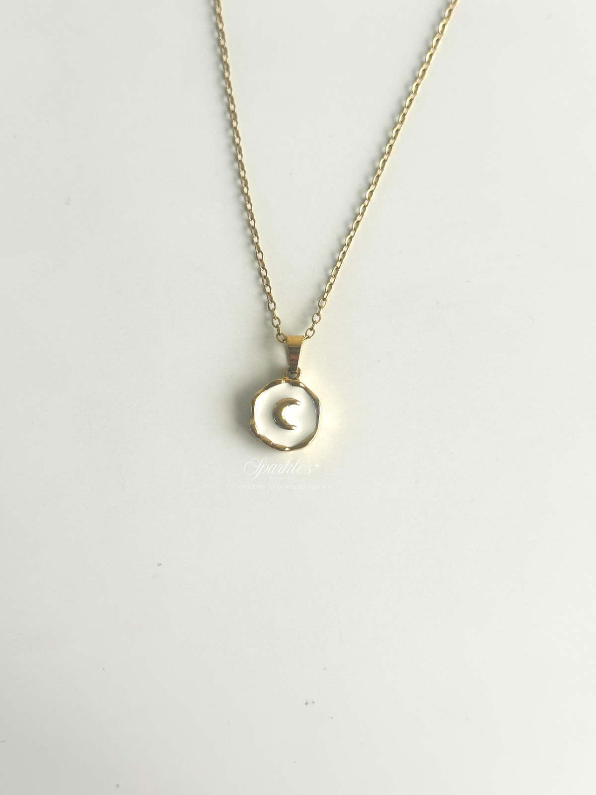 Crescent Moon Gold Necklace gn901