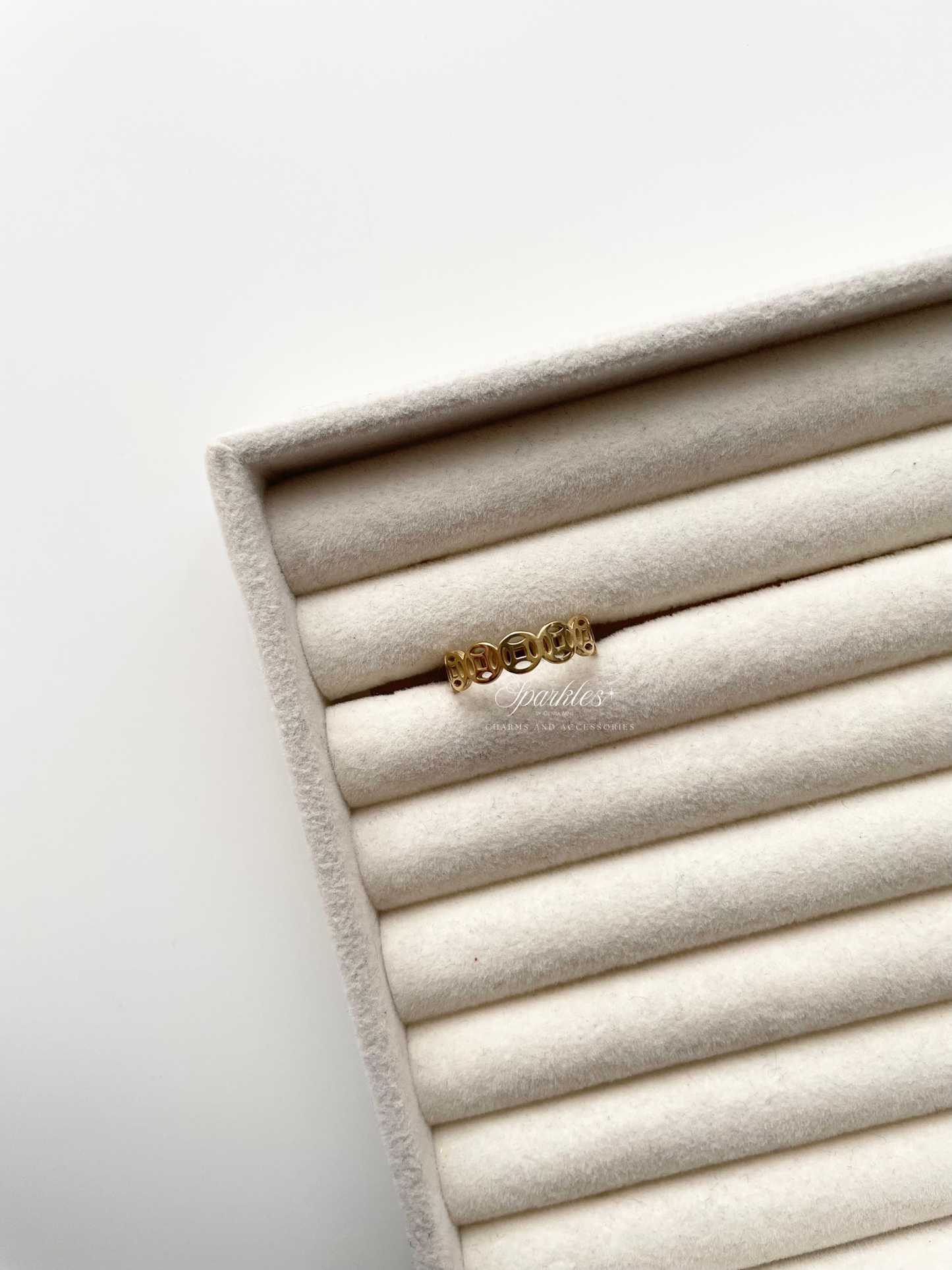 Money Ring with sizes