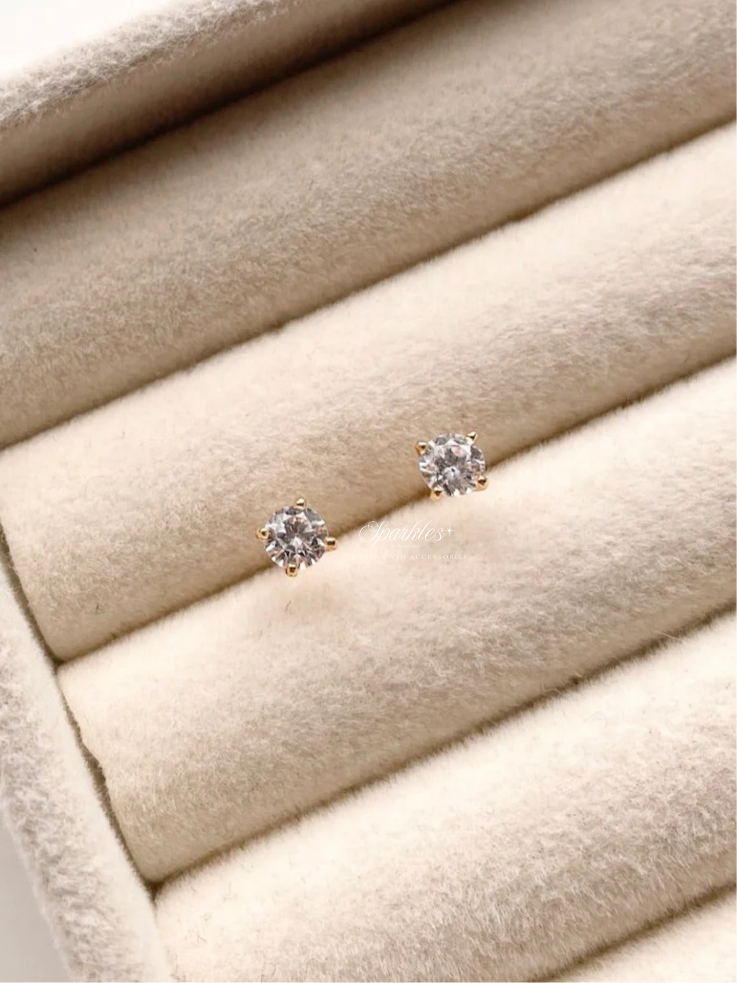 Tiana stud earrings