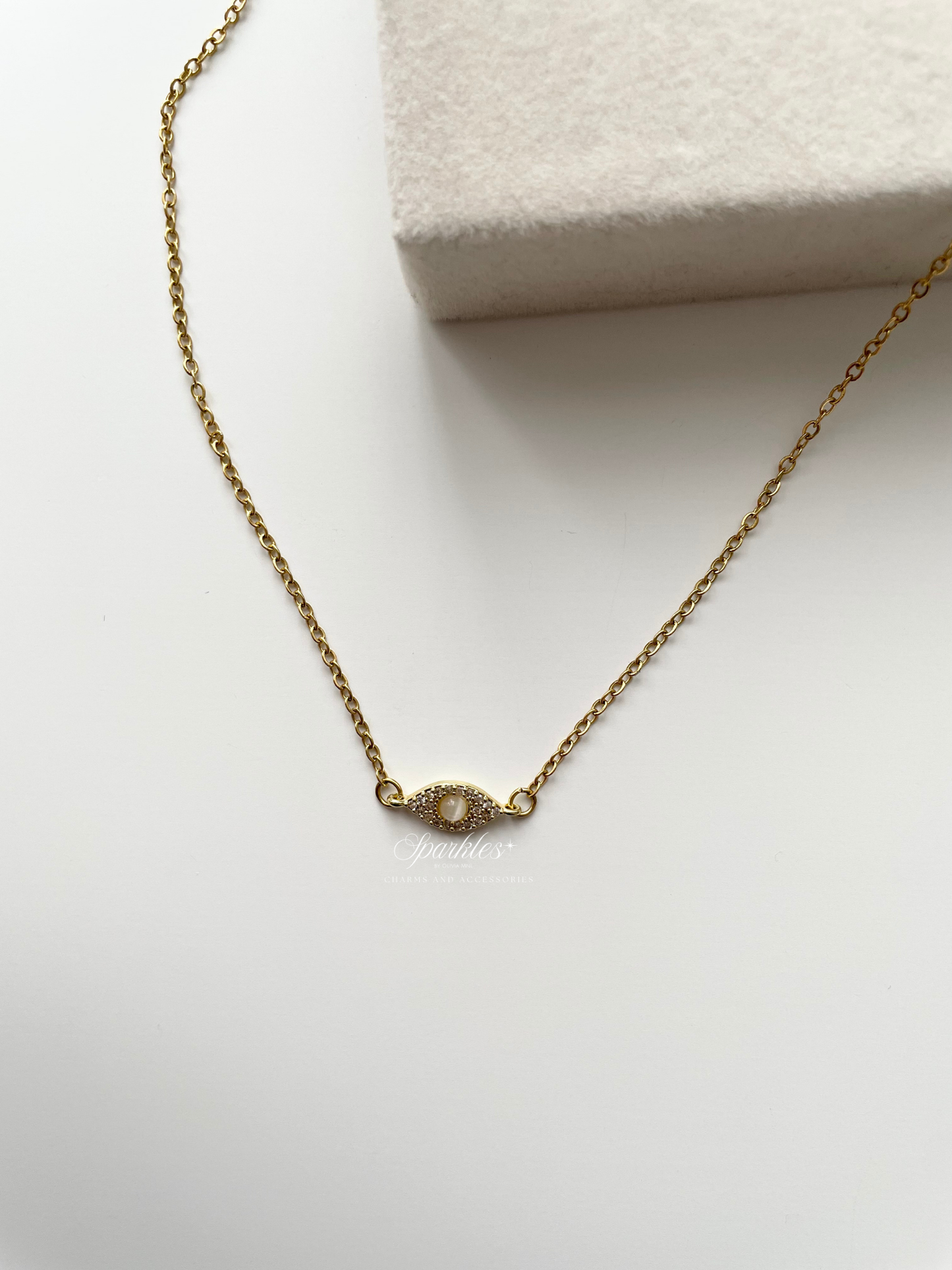 vibe6 Dainty Evil Eye Necklace