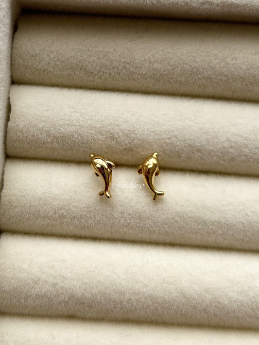 ce82 Dolphin Stud Earrings