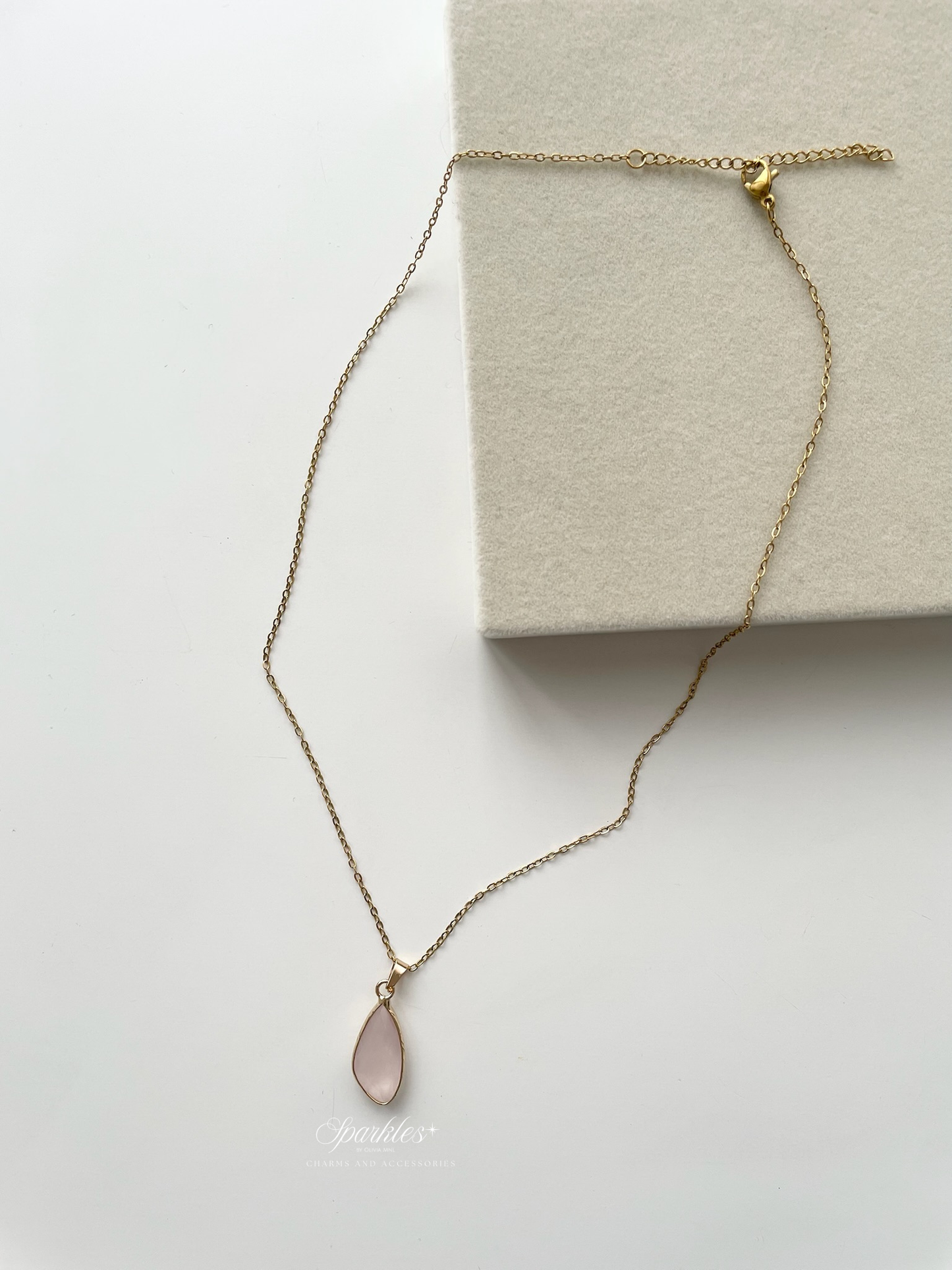crystal10 Rose Quartz Gold Necklace
