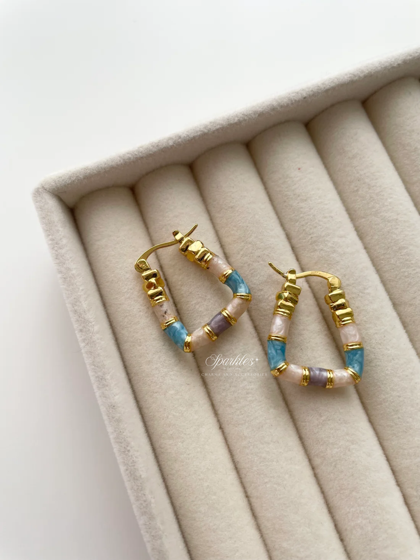 ge1462 Hoop Earrings