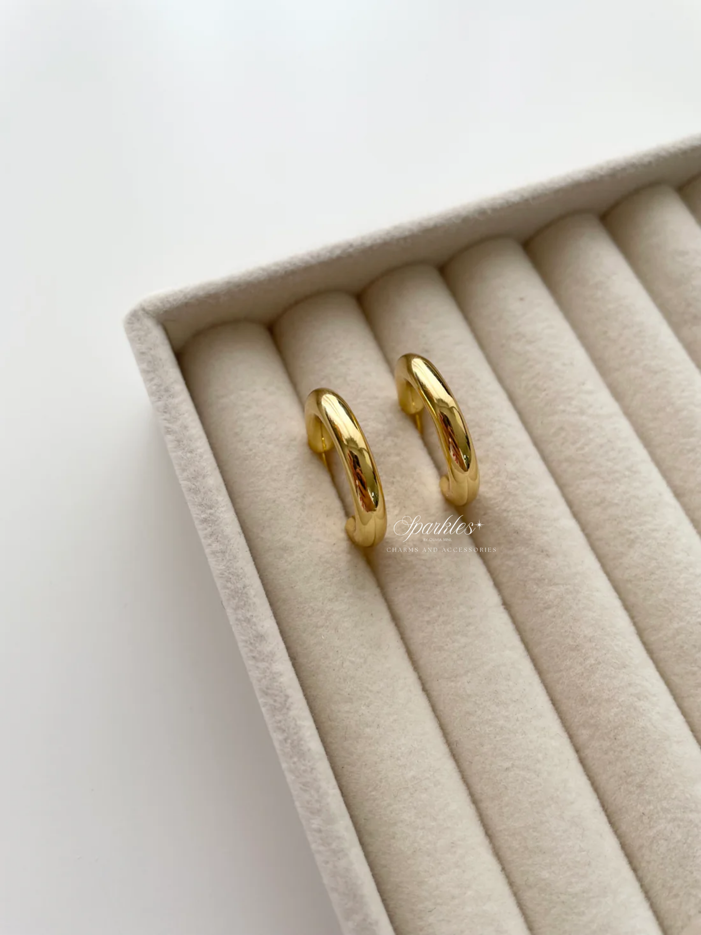 ge1468 Gold earrings