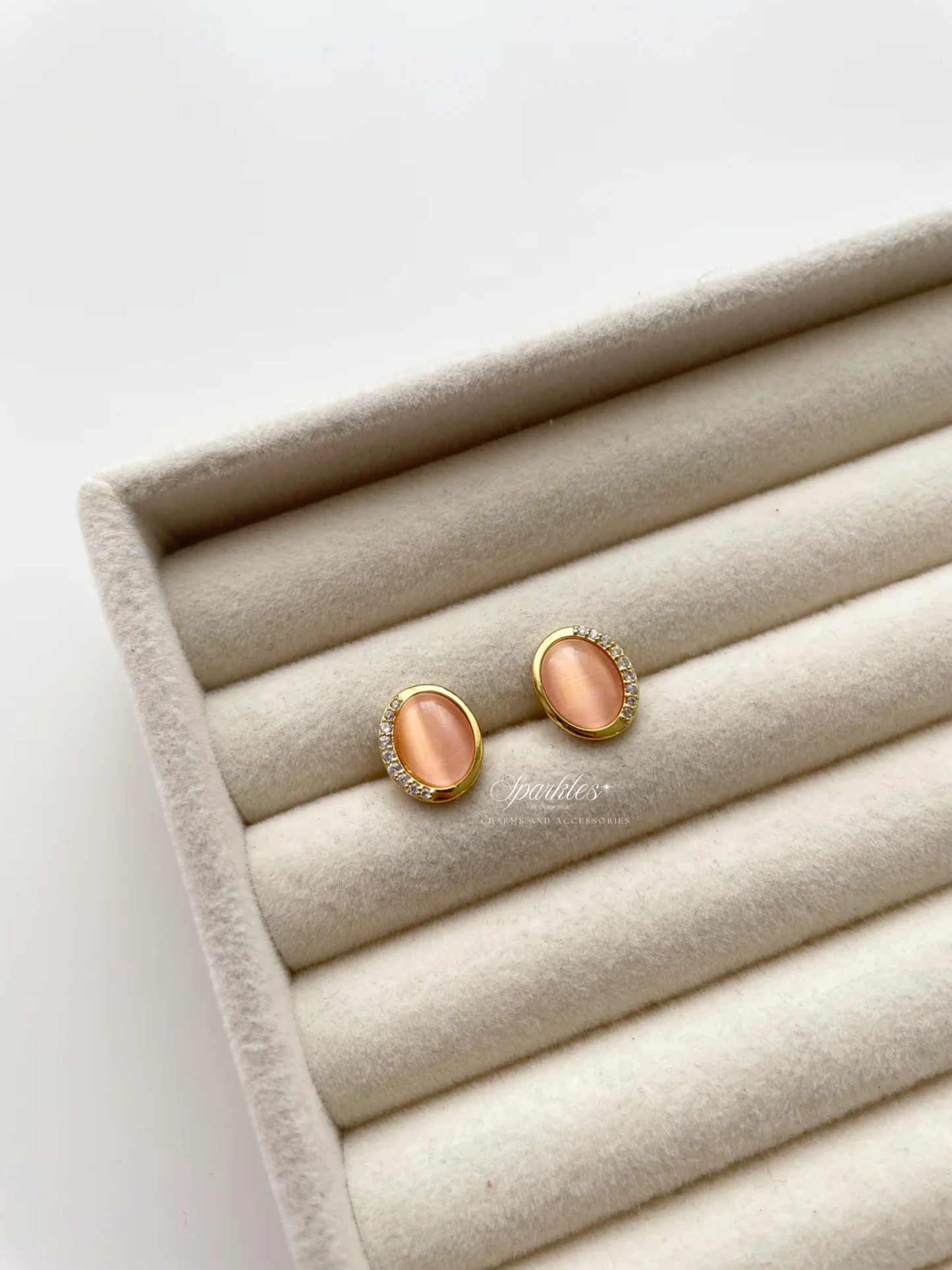 ge1479 Pink stone earrings