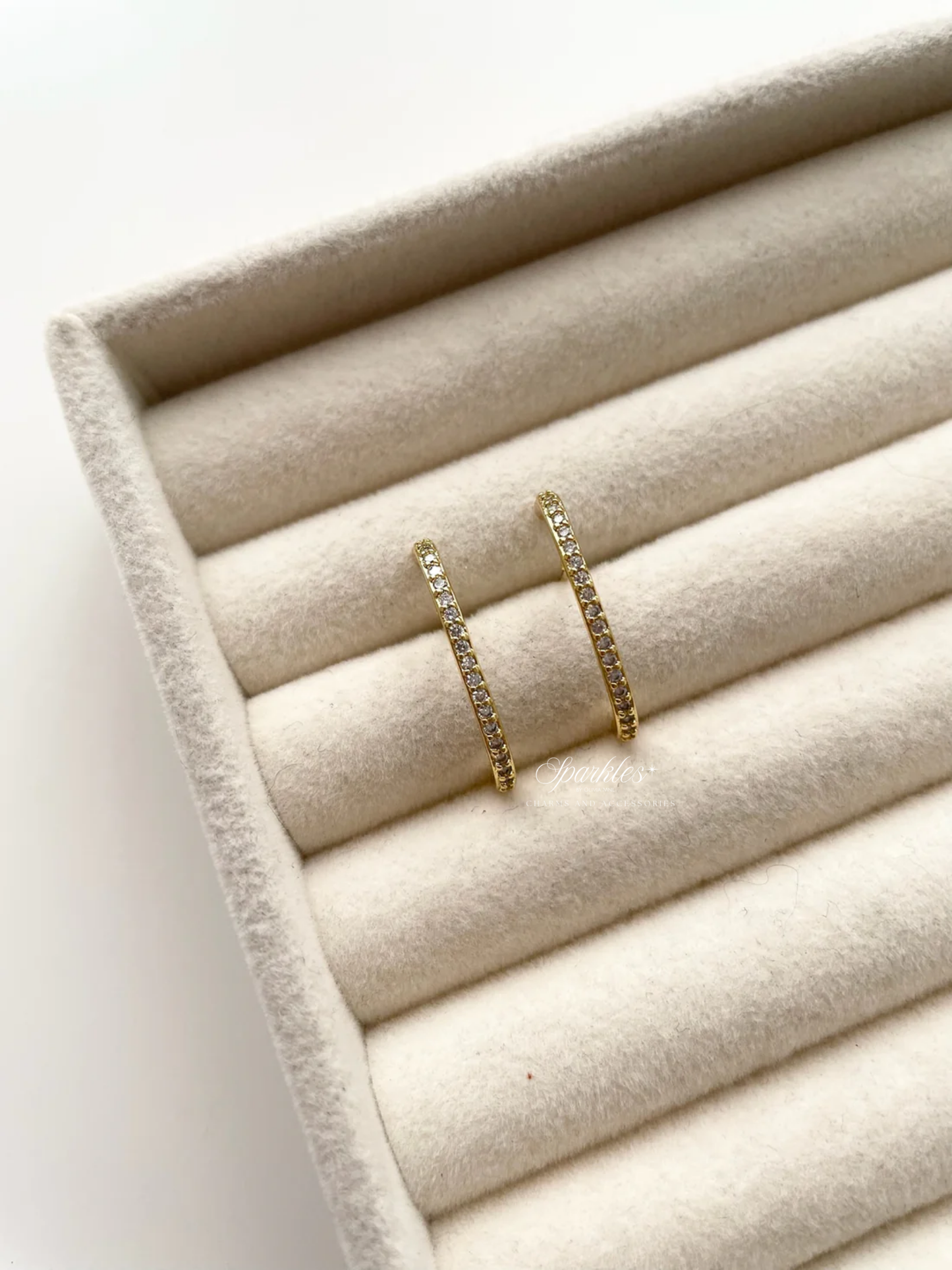 ge1505 Gold earrings