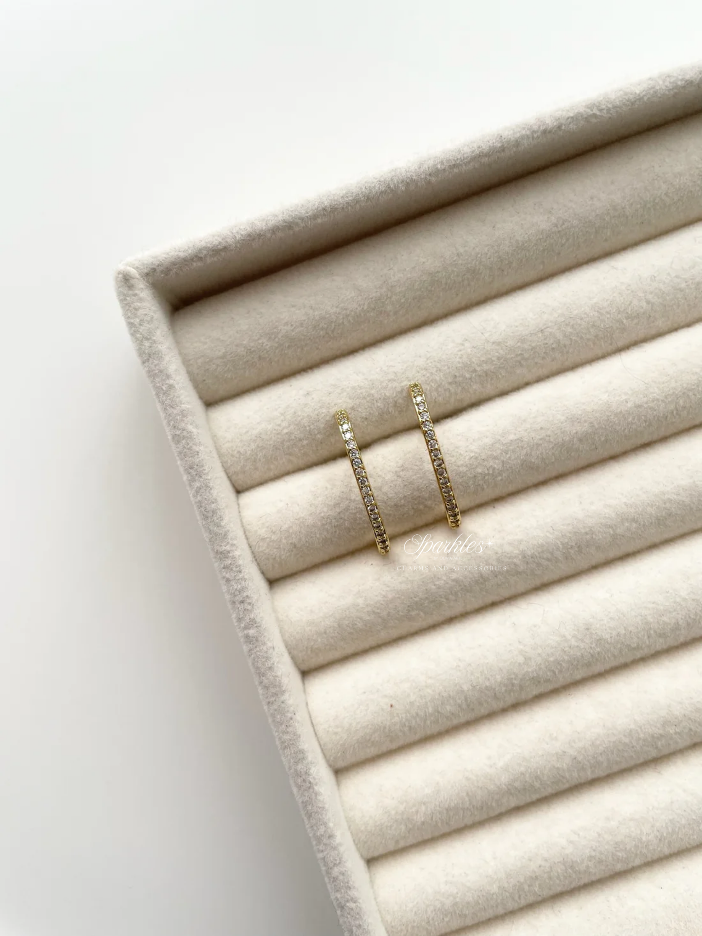 ge1505 Gold earrings