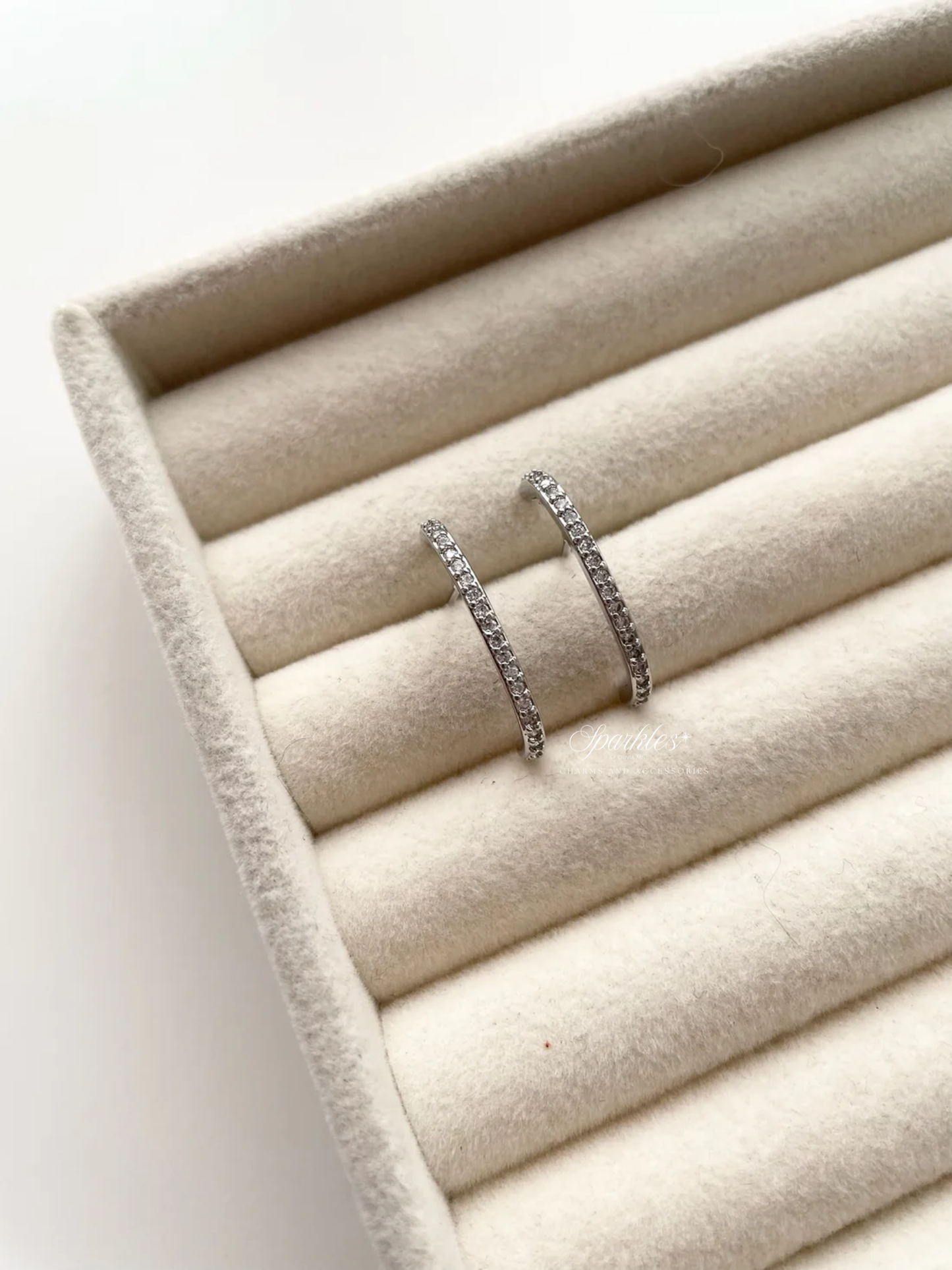 ge1506 Silver earrings