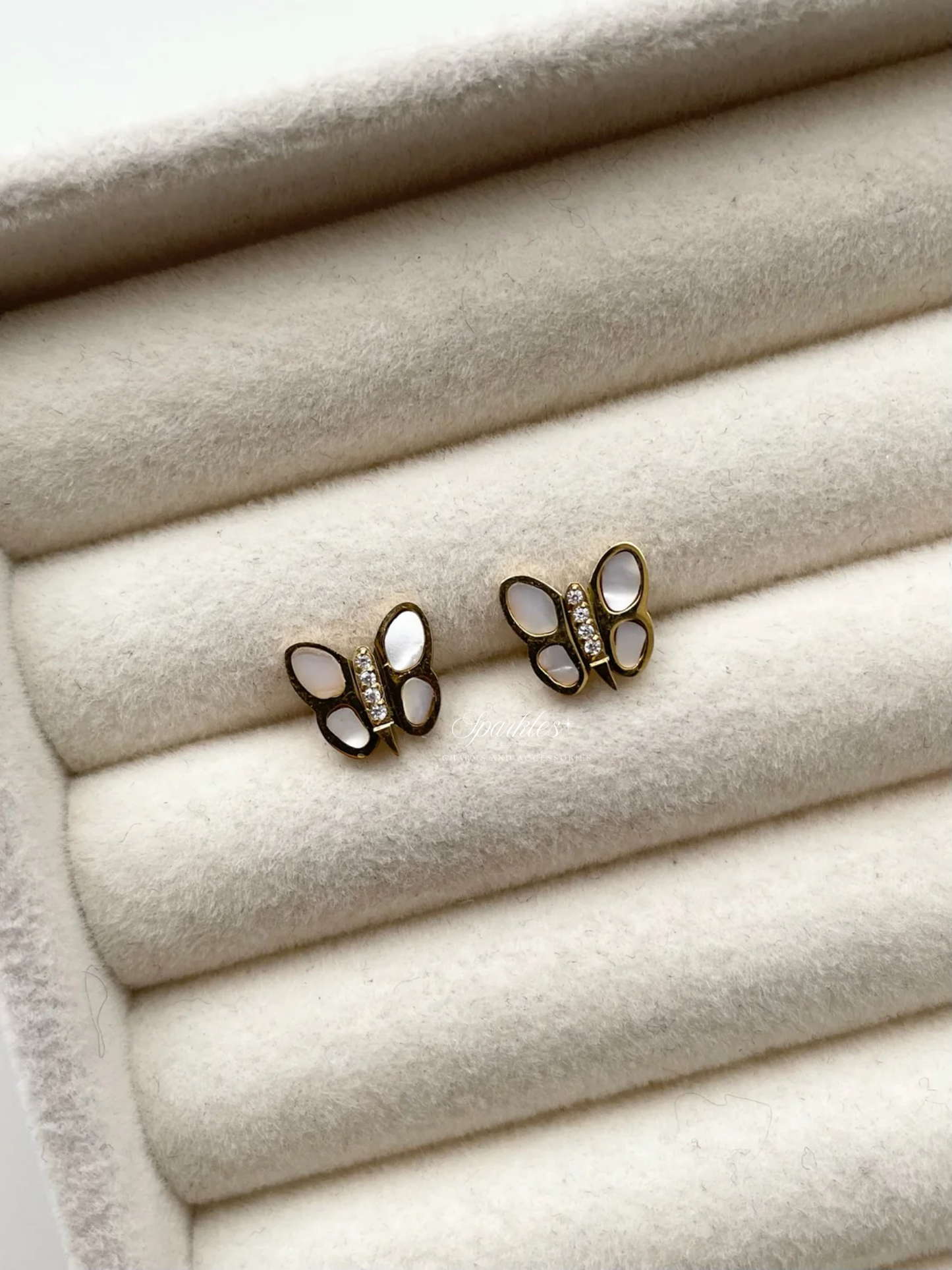 ge1509 Mother of pearl butterfly earrings