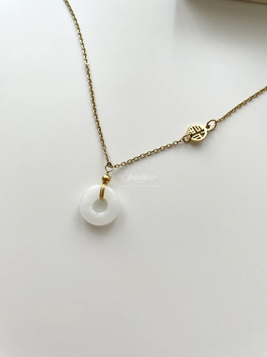 gn810 White jade necklace