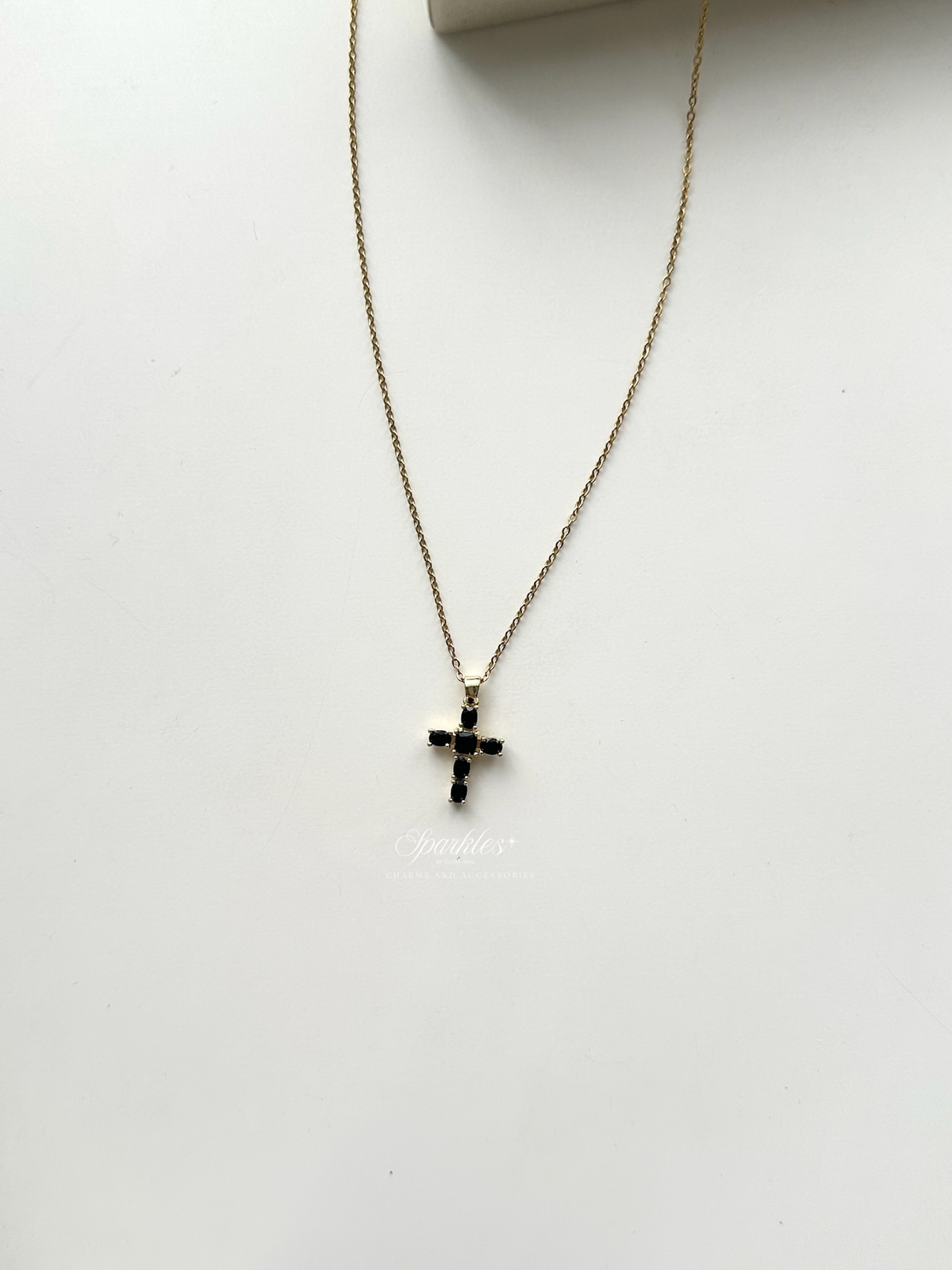 Dainty Black Cross Gold Necklace gn902