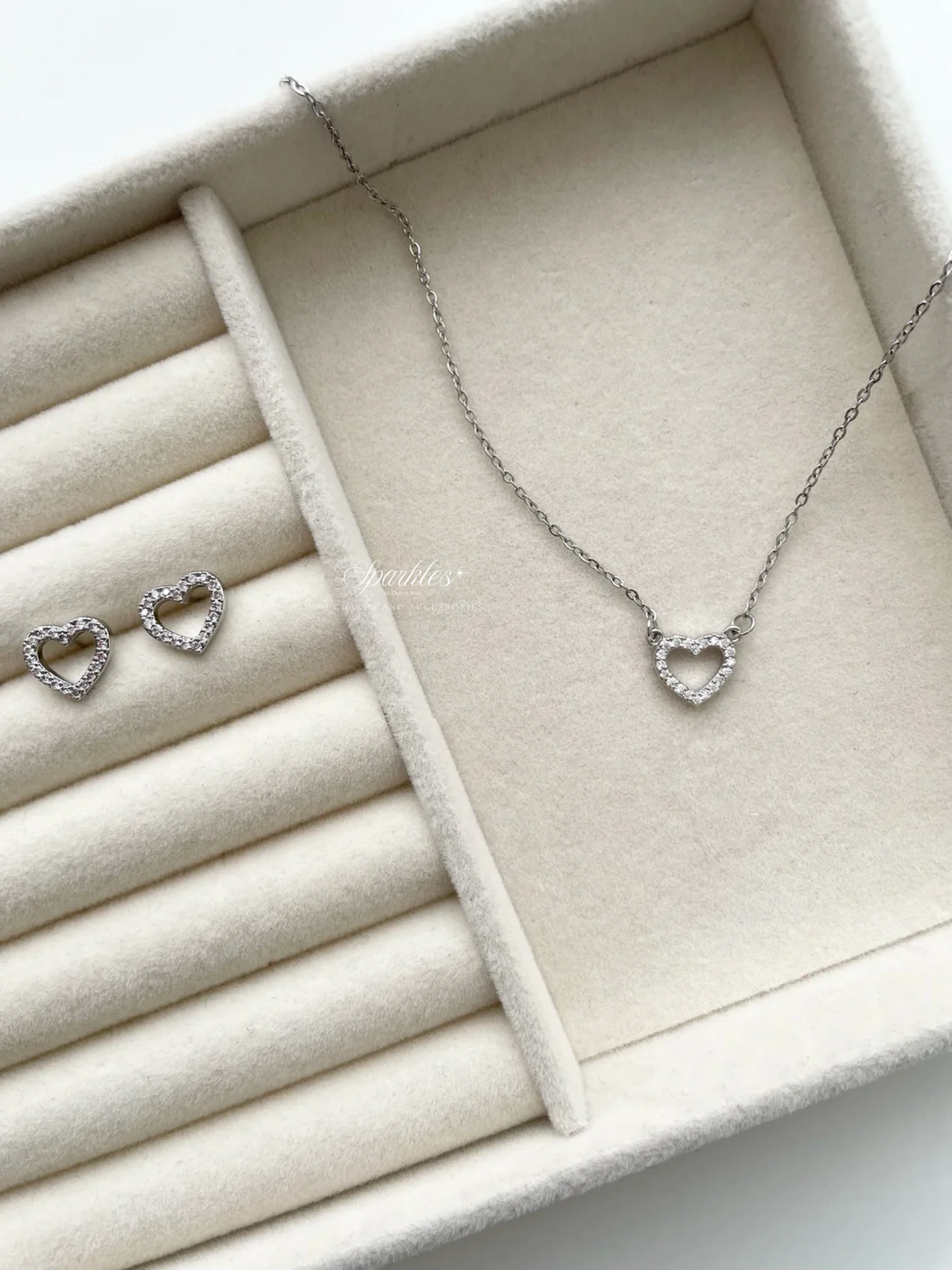 nset4 White Stone Heart Silver Set