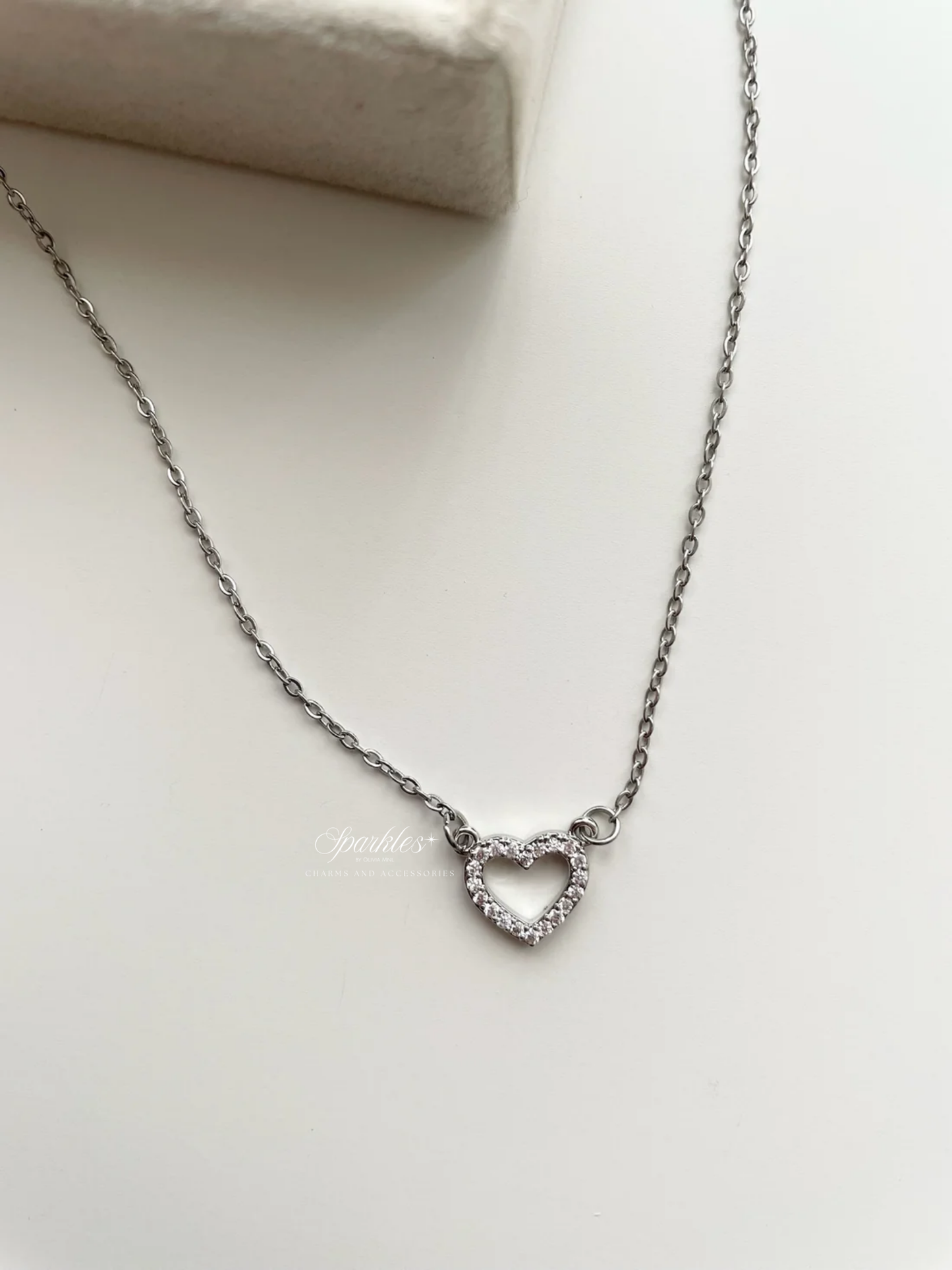 nset4 White Stone Heart Silver Set
