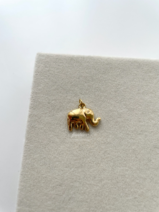 pendant11 Gold Elephant