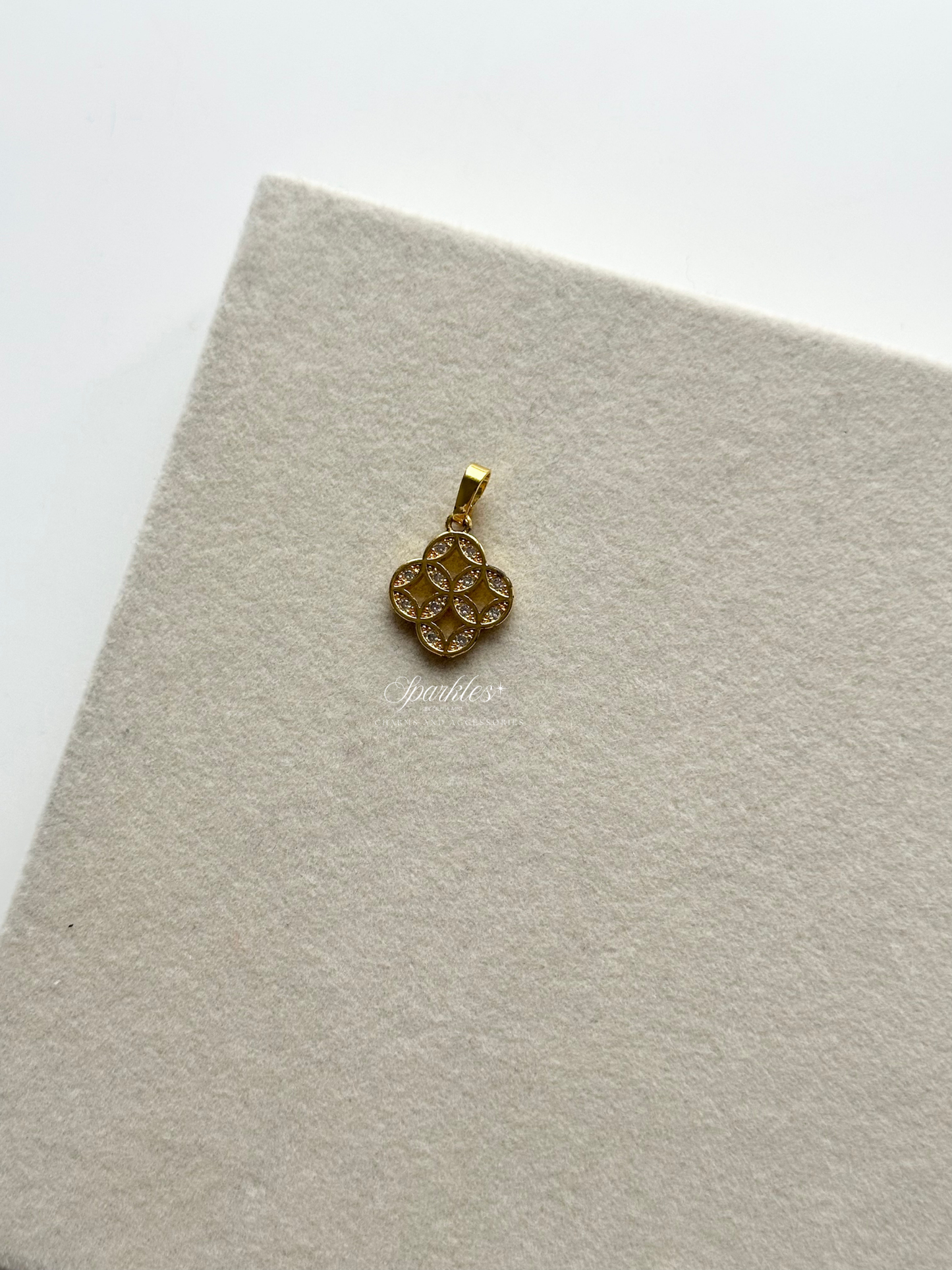 pendant30