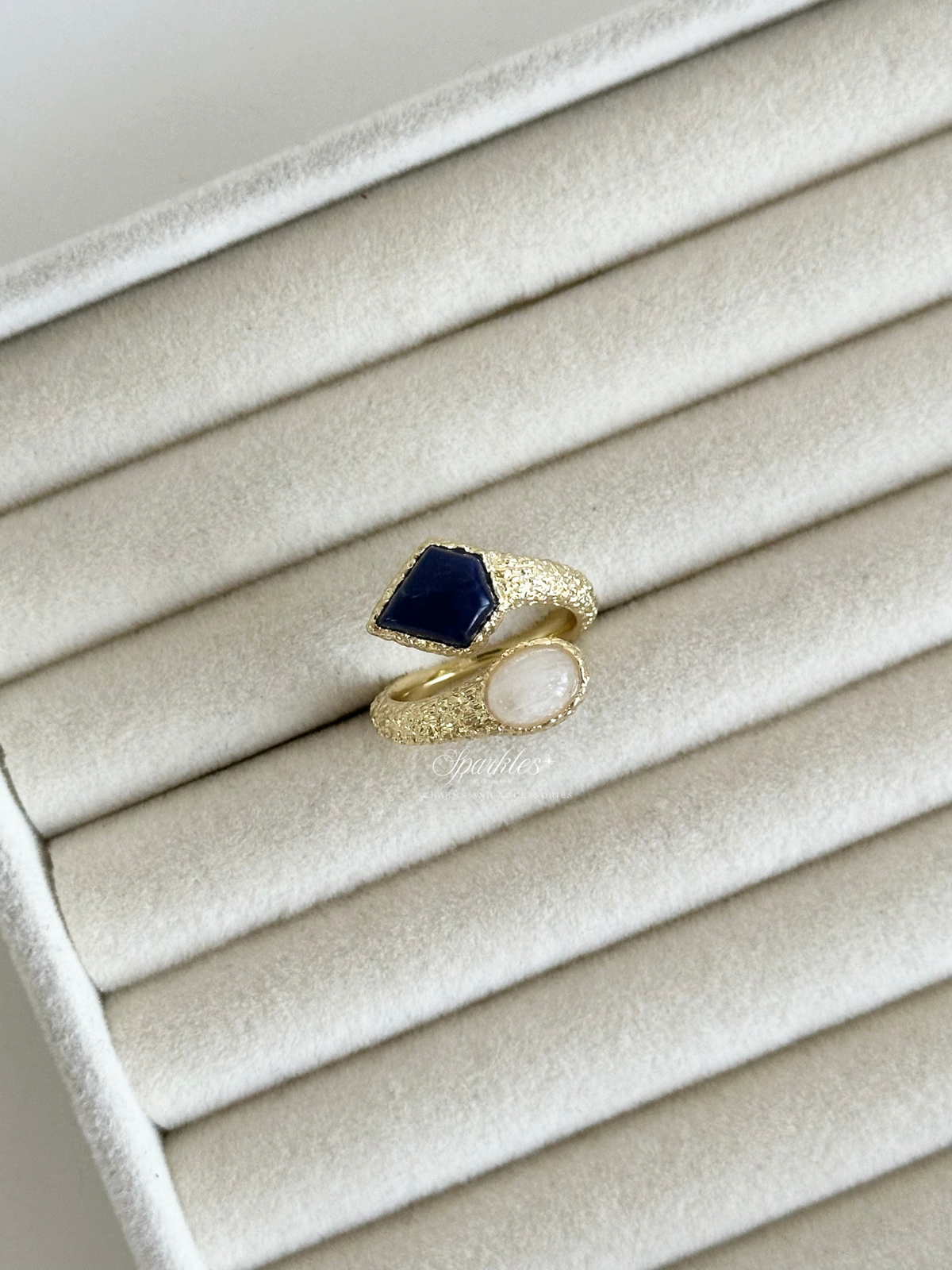 pr12 Sodalite and Moonstone Ring