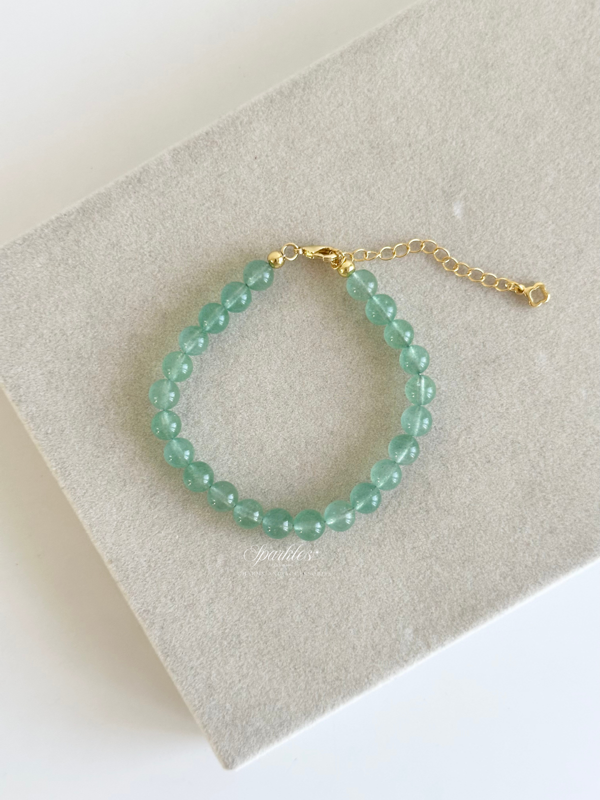 Sel61 Green Strawberry Quartz with Extender