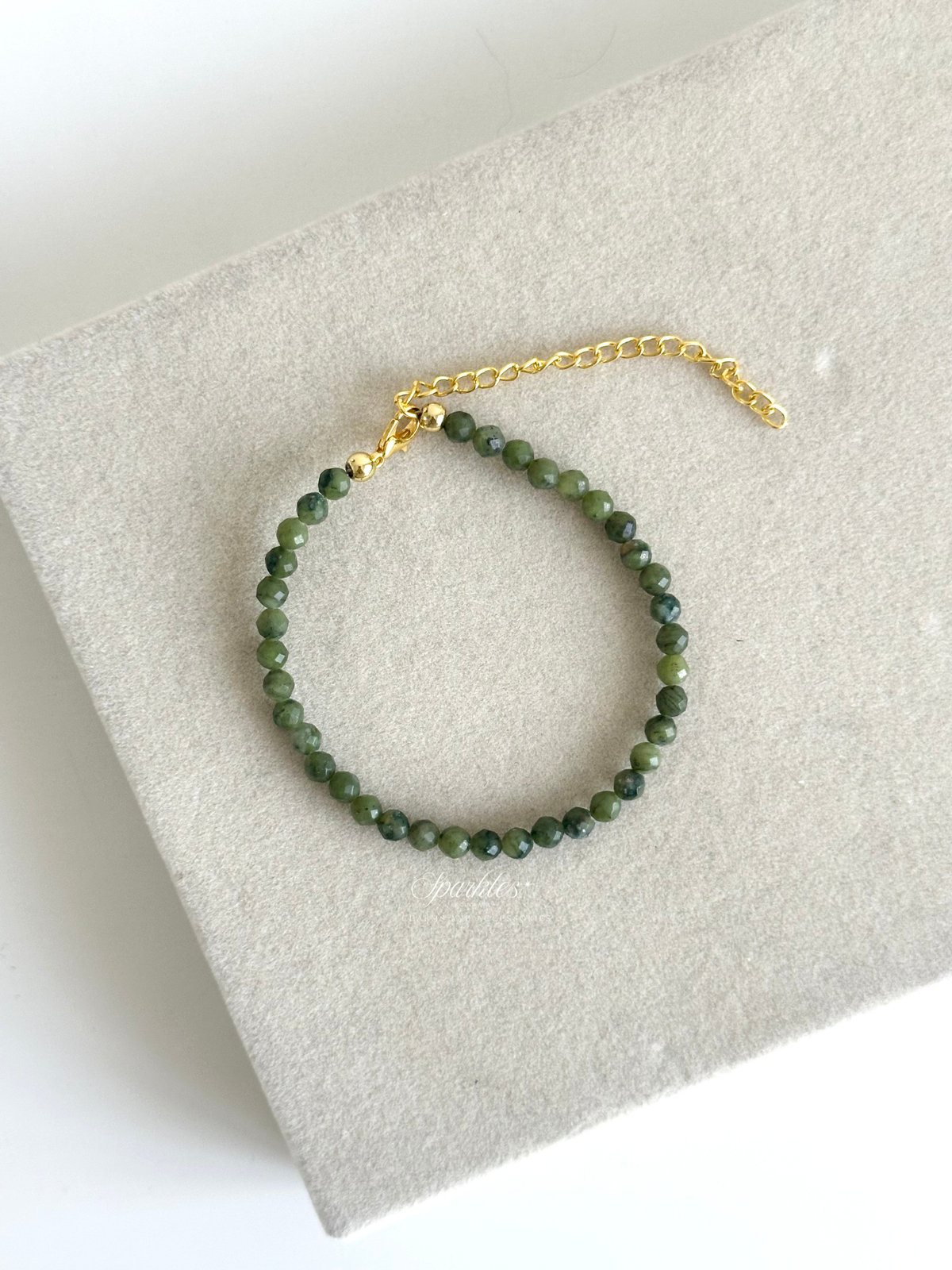 Sparkles9 Nephrite Jade Faceted Beads Bracelet w/ Extender